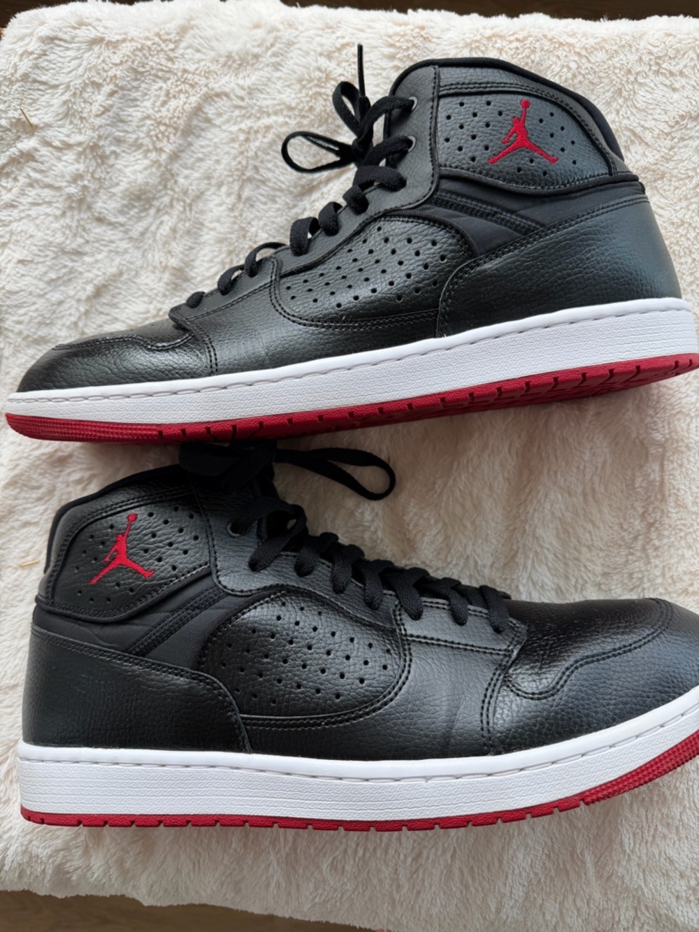 Men’s Jordan Access Size 13 EUC